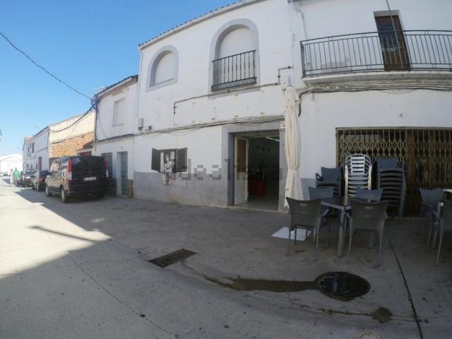 Edificio, Carcaboso