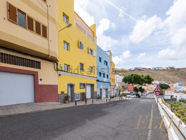 Edificio, Carretera del Centro, Las Palmas de Gran Canaria