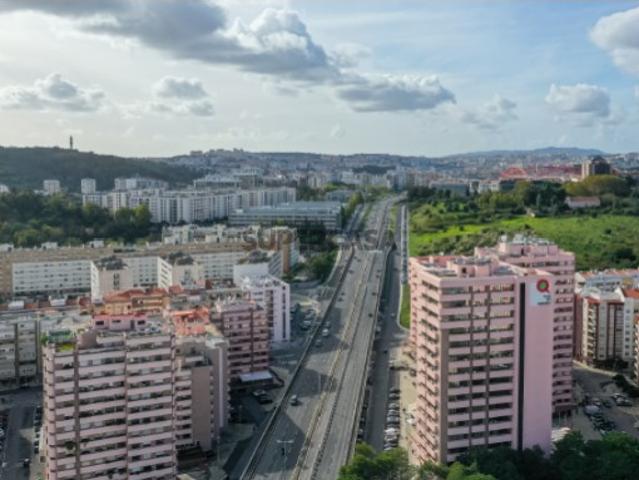 EDIFICIO COM 1000M2 PARA VENDA LARANJEIRAS