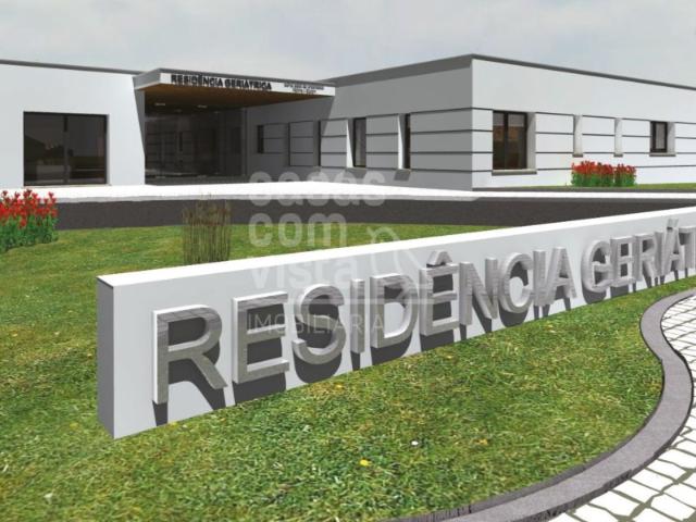 Edifício com Projeto Aprovado para Lar | Pedreiras Porto de Mós, Leiria