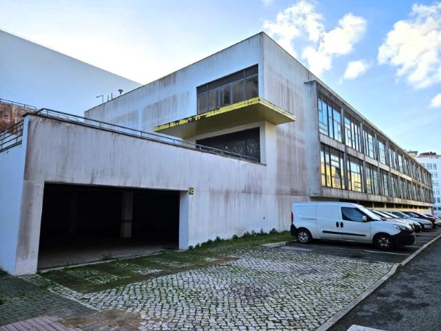 Edifício comercial à venda em Rinchoa Sintra