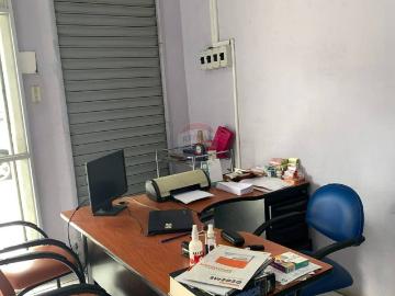 Edificio comercial de venta en el corazon de chone