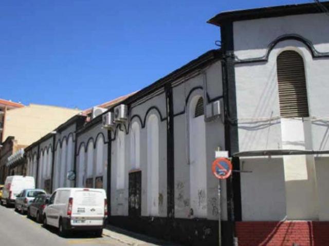 Edificio comercial en Pz. Gonçal Cantó, Alcoy Alicante