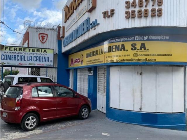 EDIFICIO COMERCIAL EN VENTA 1836.44M2 URB BOLEITA SUR