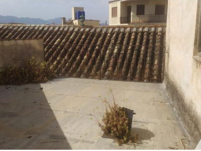 Edificio comercial en venta en el centro de Coín – 700 m2 construidos con gran potencial de uso