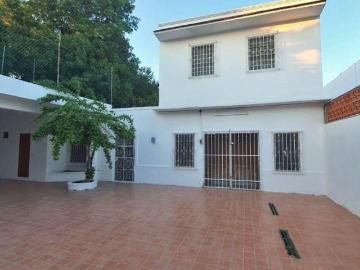 Edificio Comercial en Venta Valladolid Yucatan | Calle Principal | Bacalar