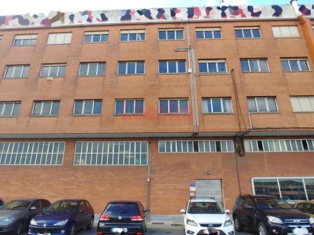 Edificio comercial y de oficinas en venta, Santander