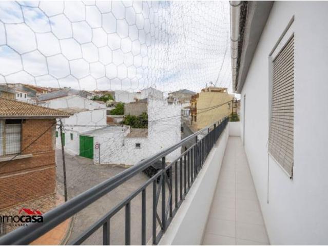 EDIFICIO COMPLETO EN VENTA EN DEHESAS VIEJAS GRANADA