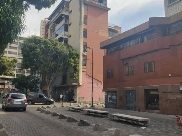 EDIFICIO, LOCAL COMERCIAL, Depósito SABANA GRANDE