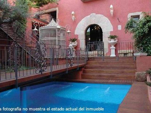 Edificio, Creixell