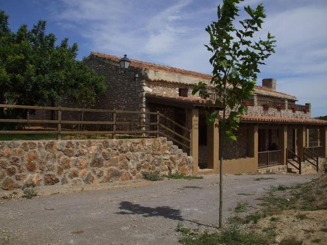 Edificio, Les Coves de Vinromà