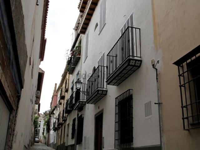 Edificio, Cuesta Escoriaza Barranco del Abogado, Granada