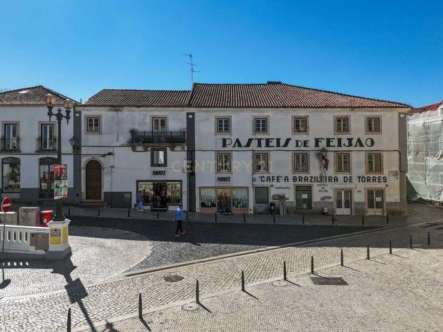 Edifício da Brasileira para Recuperação em Torres Vedras