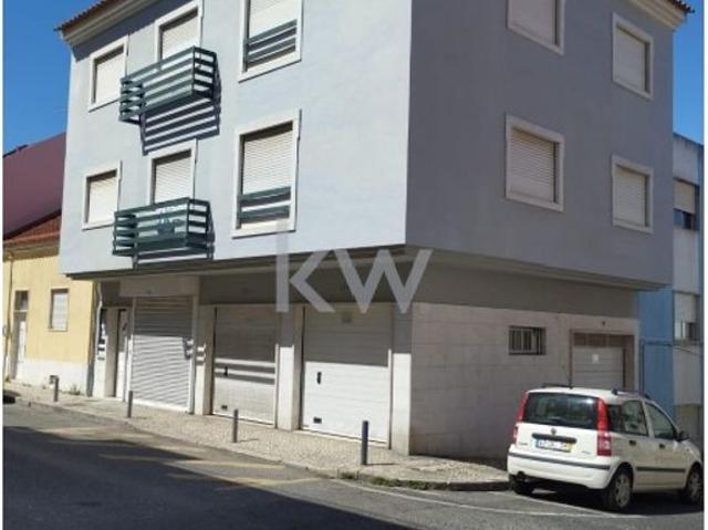 Edifício de alto padrão à venda imóvel de alto padrão Amadora, Lisboa