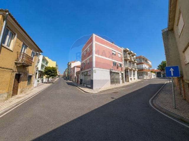 Edifício de alto padrão à venda imóvel de alto padrão Amadora, Portugal