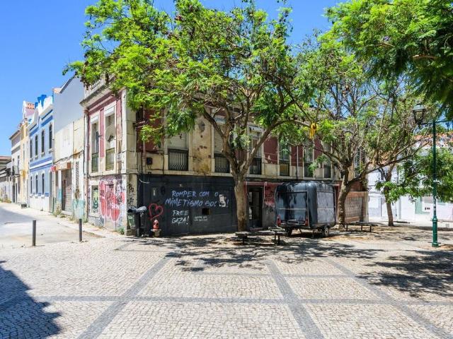 Edifício de alto padrão à venda imóvel de alto padrão Barreiro, Setúbal