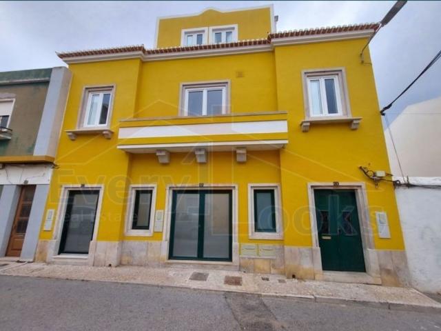 Edifício de alto padrão à venda imóvel de alto padrão Peniche, Leiria