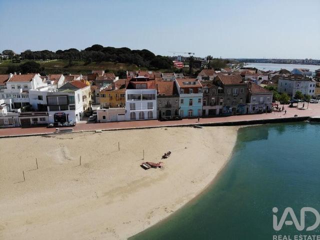 Edifício de alto padrão à venda imóvel de alto padrão Seixal, Portugal