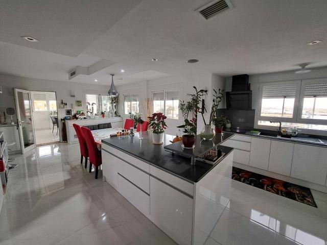 Edificio de apartamentos de nueva construcción con impresion. 700m² Ibiza