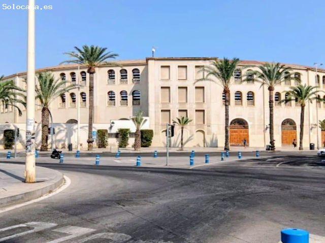 EDIFICIO DE CUATRO PLANTAS A 3 MINUTOS DE PLAZA DE TOROS