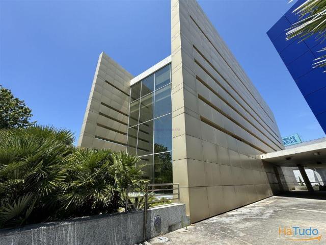 Edifício de escritórios com estacionamento, junto ao Oeiras Parque, em Oeiras | 26063813303