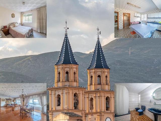 Piso de alto standing de 665 m2 en venta en Órgiva, España
