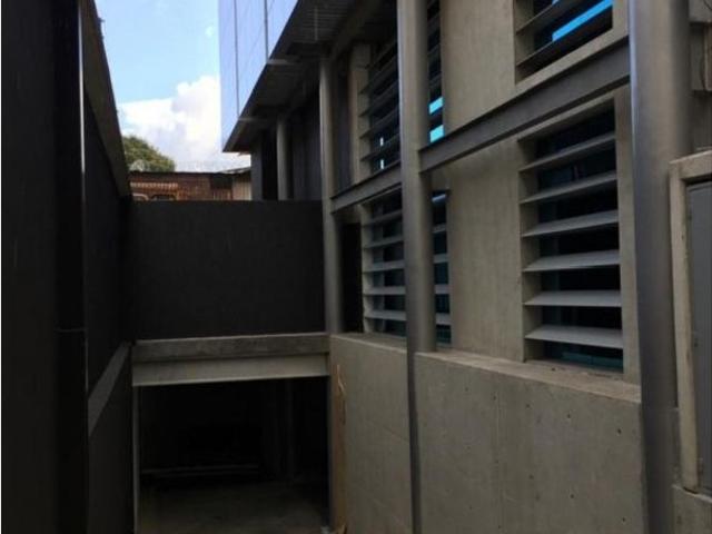 Edificio de lujo en venta Nueva Caracas, Distrito Capital