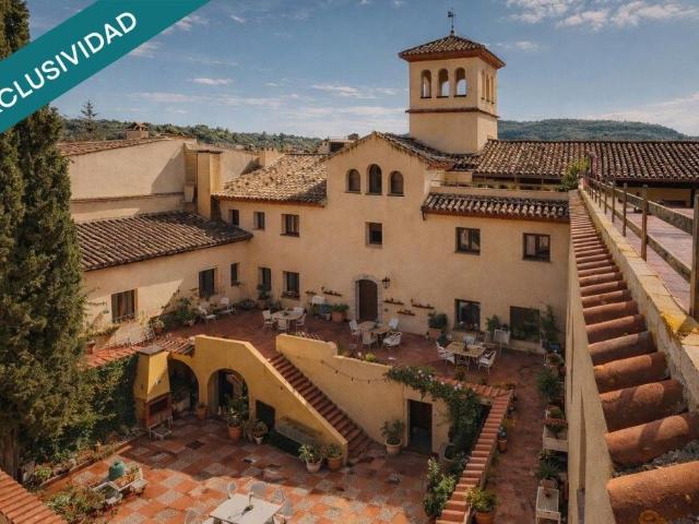 Edificio de lujo en venta Darnius, Cataluña