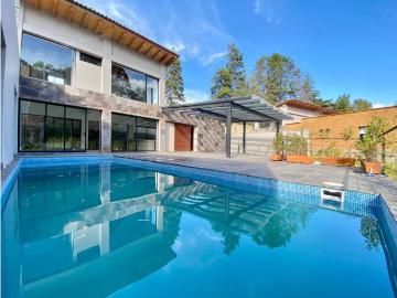 Edificio de lujo en venta Valle de Bravo, Estado de México
