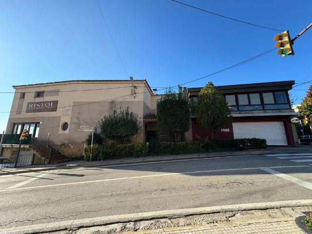 Edificio de lujo en venta Viladecaballs, España