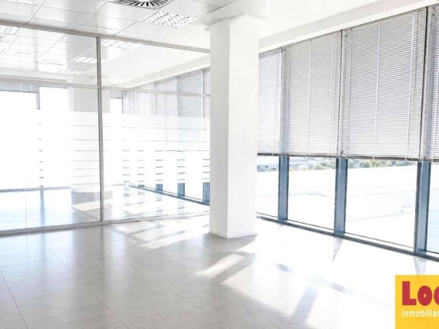 Edificio Empresarial en Venta en Zaragoza