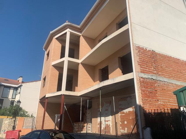 Edificio en venta. TIEMBLO, EL