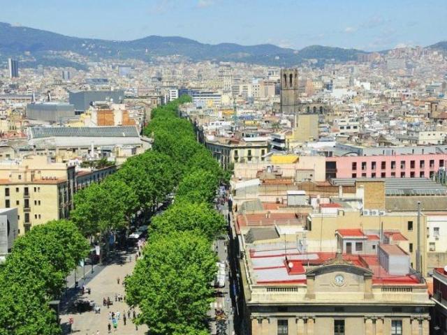 Edificio en venta en Barcelona, El Raval