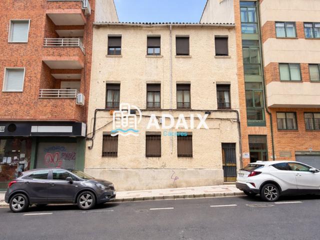 Edificio en Venta en Cáceres