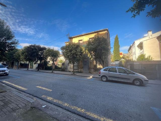 Edificio en venta en calle Coromina, Banyoles, de 300 m² por 595.000