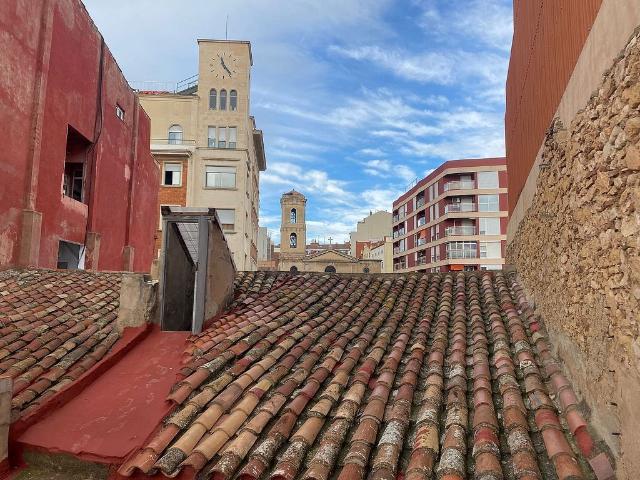 Edificio en venta en calle D'apodaca, Tarragona, de 562 m² por 480.000