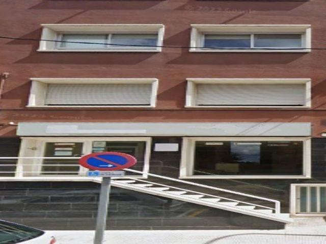 Edificio en venta en calle De Jaume Boloix i Canela, Igualada, de 1.003 m² por 206.150