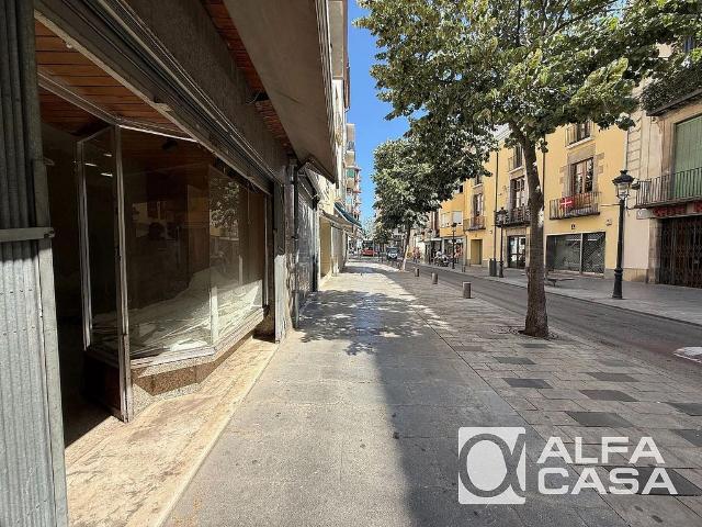 Edificio en venta en calle Del Lloro, Blanes, de 212 m² por 395.000