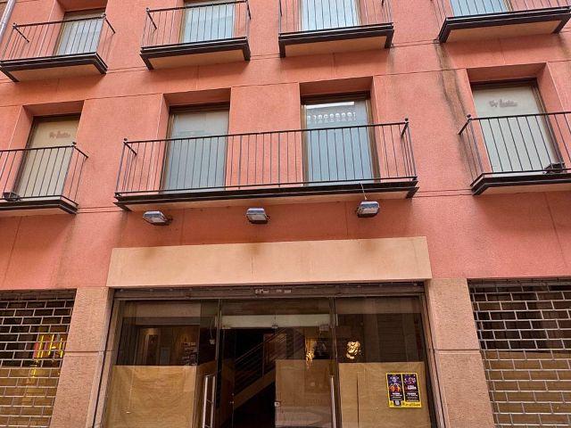 Edificio en venta en calle Forn Baix, Figueres, de 396 m² por 372.000