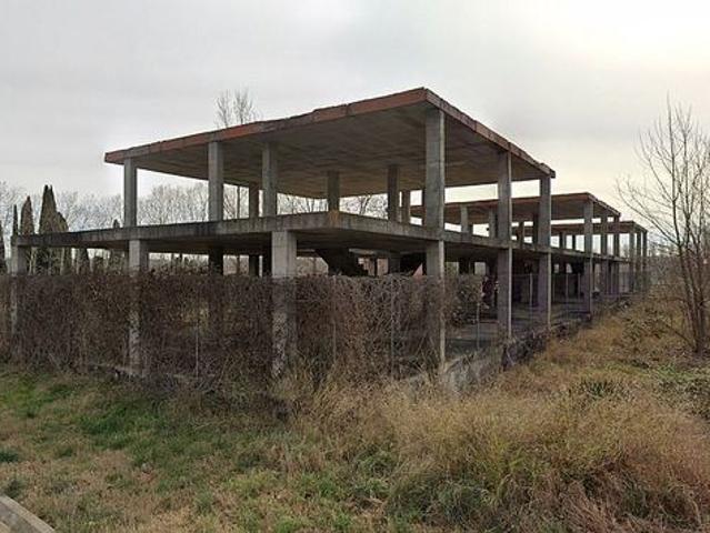 Edificio en venta en calle Lloc Pau Granja Girona, Cervià de Ter, de 1.059 m² por 354.000