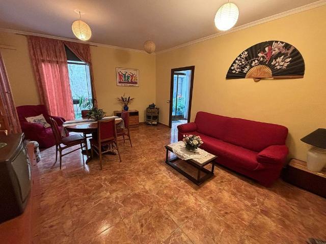 Edificio en venta en calle Sant Antoni, Valls, de 200 m² por 207.000