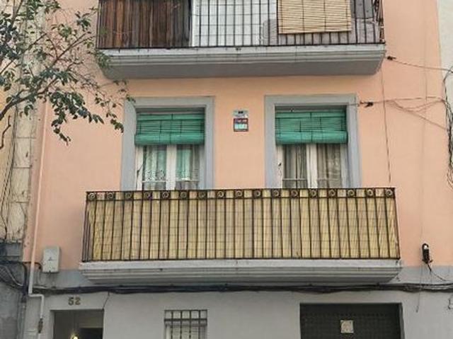 Edificio en venta en calle Santiago Apòstol, Hospitalet de Llobregat, L´, de 228 m² por 560.000