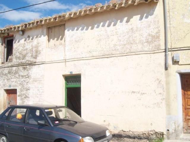 Edificio en venta en Castañares de Rioja