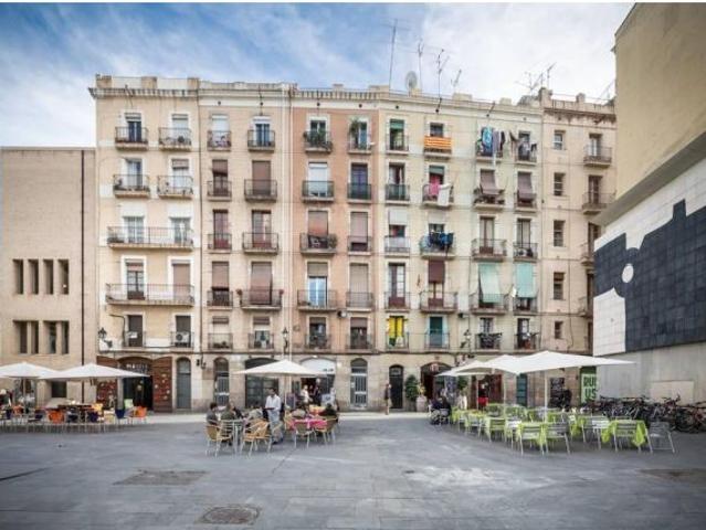 EDIFICIO EN VENTA EN CIUTAT VELLA BARCELONA
