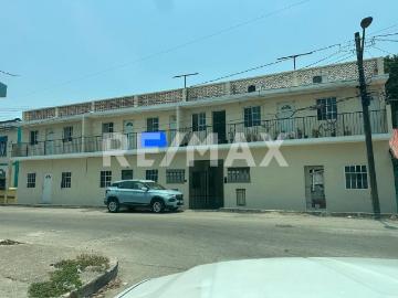 Edificio en venta en Col. Cascajal