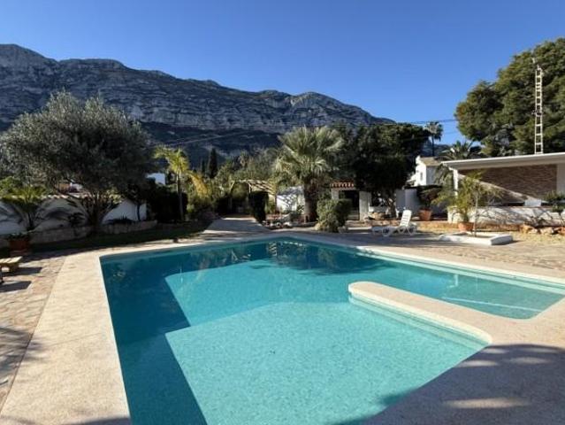 Edificio en venta en Denia, Montgó