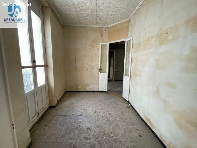 Edificio en Venta en el Corazón del Centro Tradicional de Alicante por €1,300,000