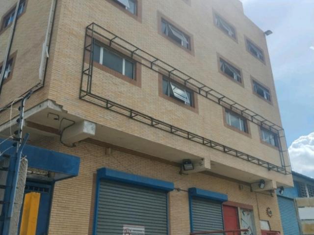 EDIFICIO EN VENTA EN LA TRINIDAD DE 872,26, 30 P/E