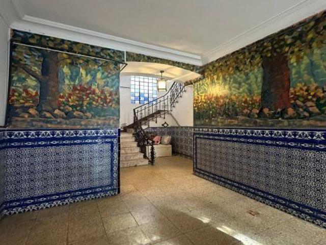 EDIFICIO EN VENTA EN LA CALLE MENACHO BADAJOZ. Rebajado en 104.000 €. Nuevo precio 595.000 €