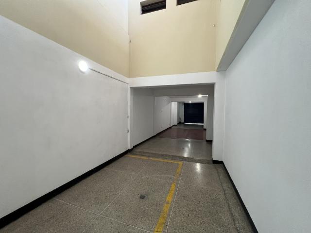 EDIFICIO EN VENTA EN LA CARRERA 19 CENTRO OESTE DE BARQUISIMETO